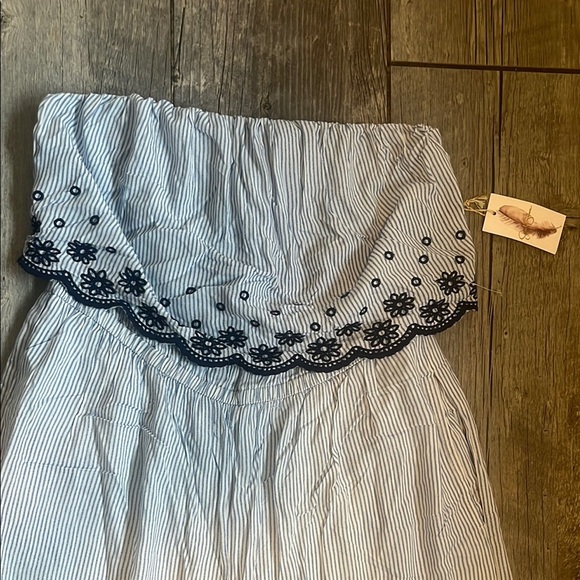 Jessica Simpson Women's Blue and White Jumpsuit Sizes L New with tag - Picture 2 of 7